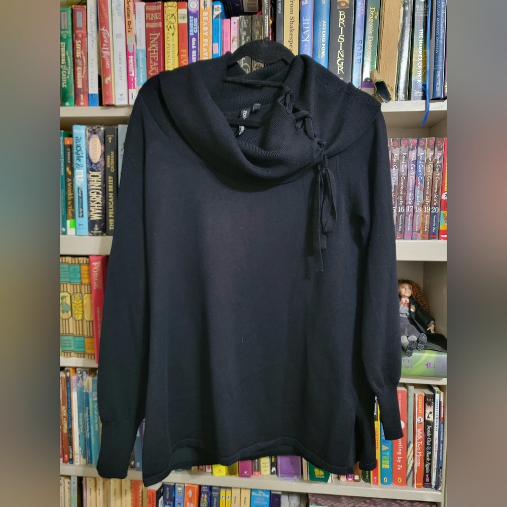 COPY - Zoe + Phoebe Black Top